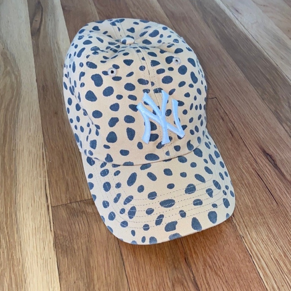 WOMENS NY Yankees 47 brand hat